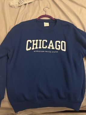 Pull&Bear Blue 'CHICAGO' Crewneck Sweatshirt